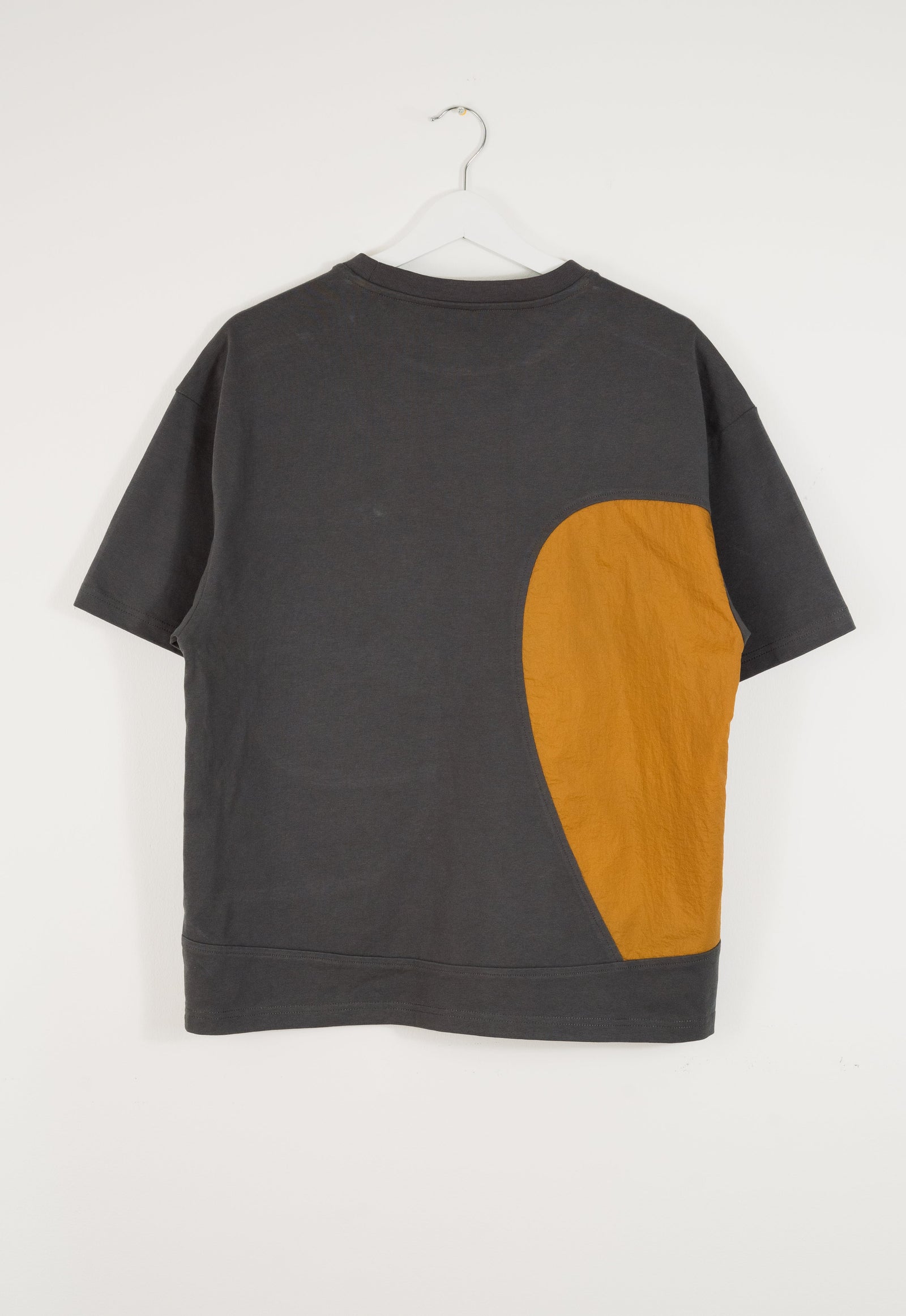 ARC NYLON PANELLED T-SHIRT - GREY