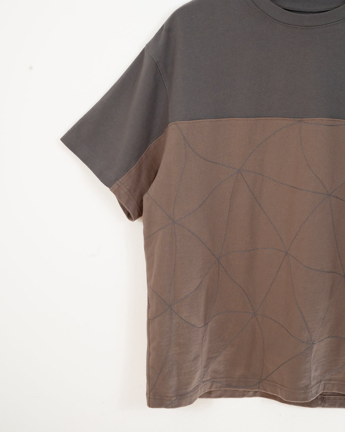 TRACE TWO-TONE T-SHIRT