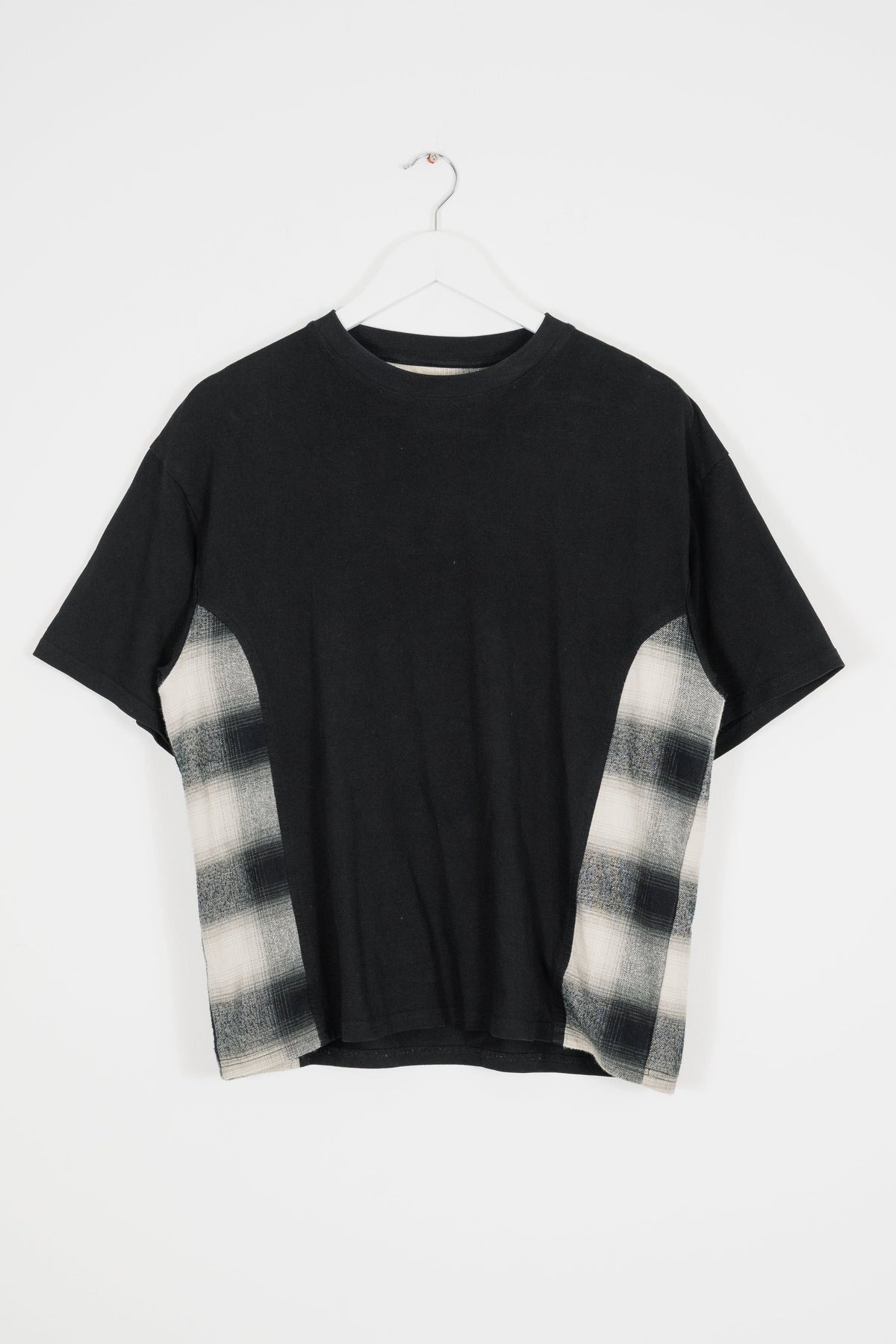 SHADOW PLAID PANELLED T-SHIRT - BLACK
