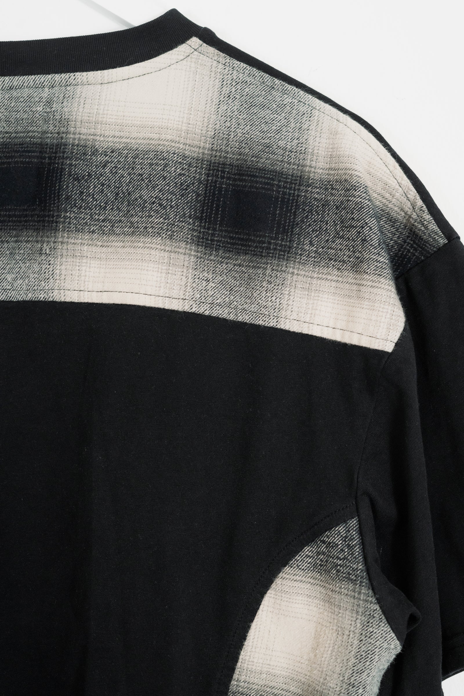 SHADOW PLAID PANELLED T-SHIRT - BLACK