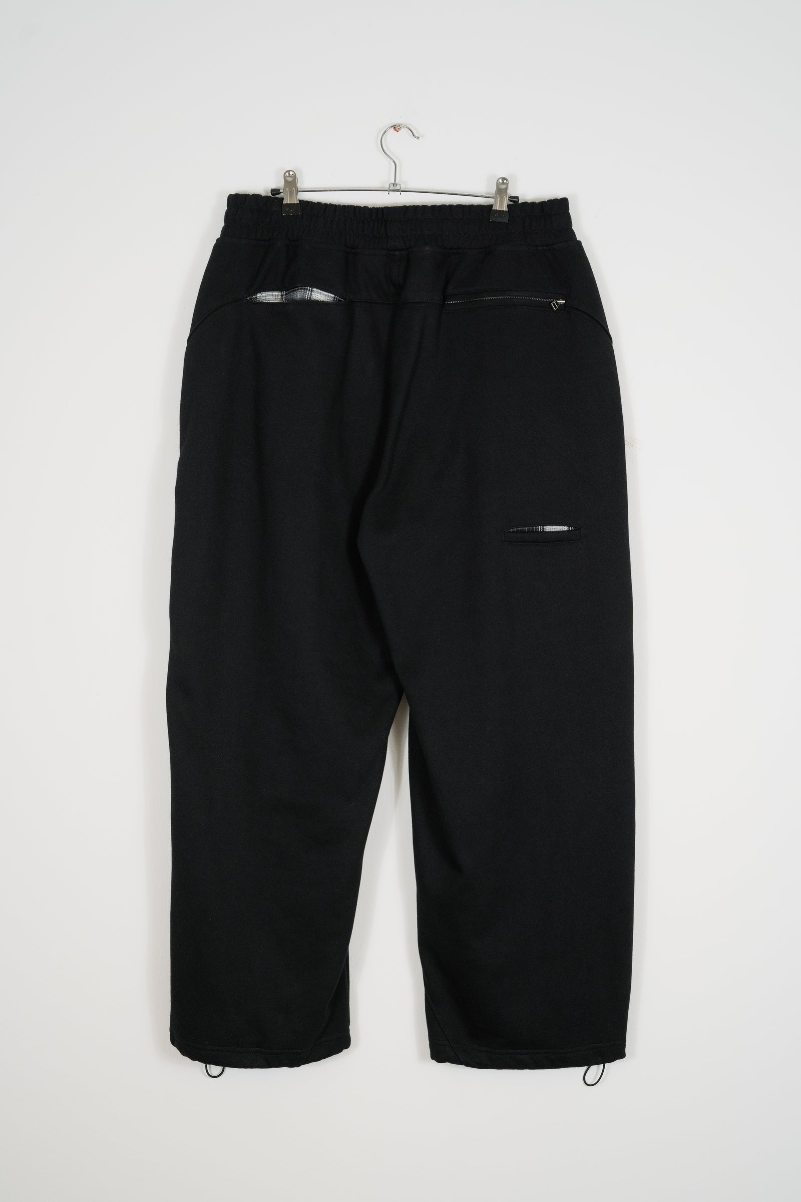 ARTICULATED SHADOW PLAID JOGGERS