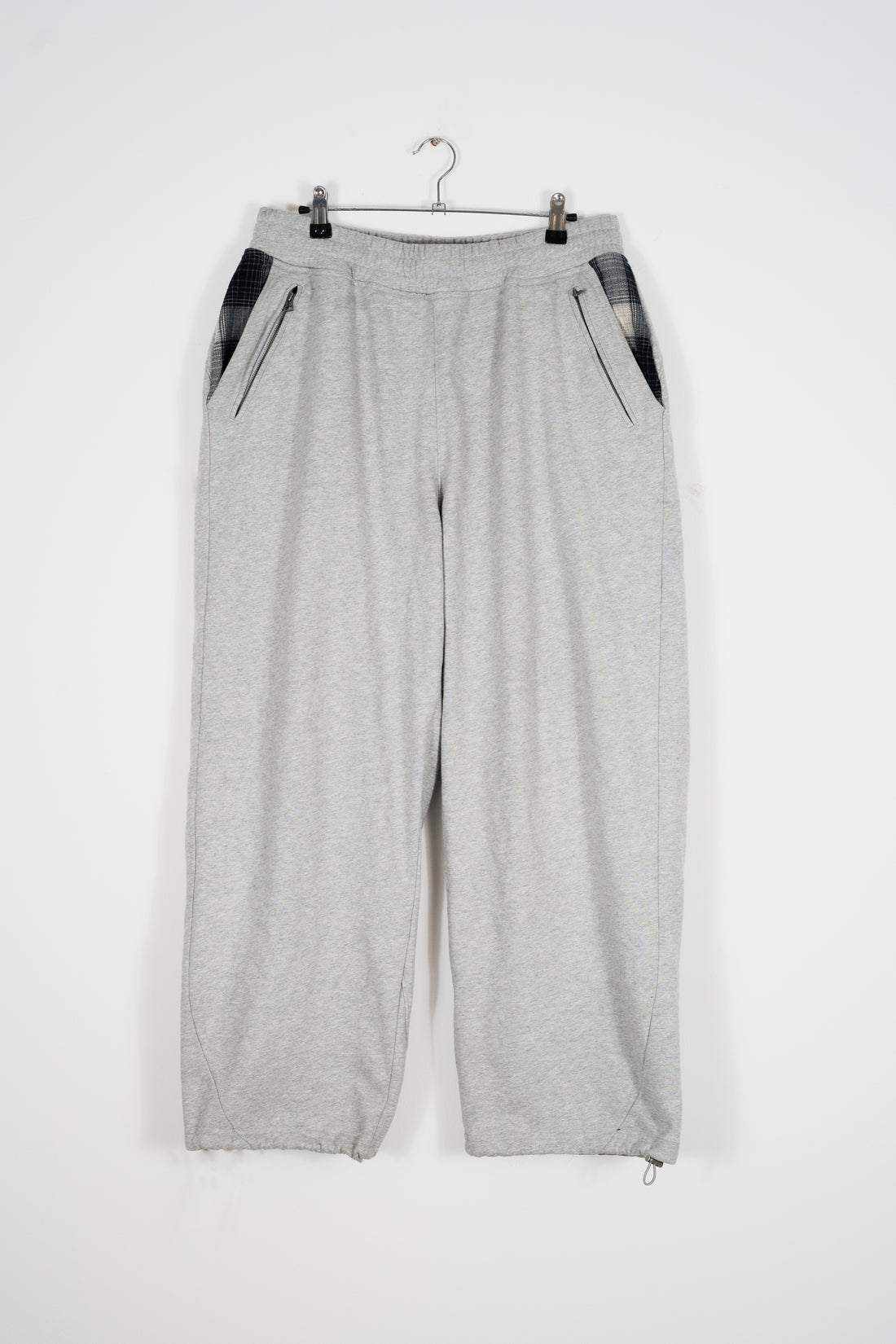 ARTICULATED SHADOW PLAID JOGGERS