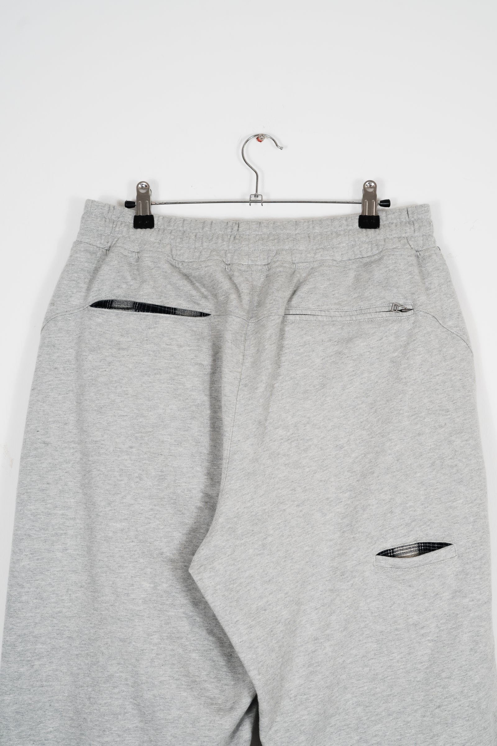ARTICULATED SHADOW PLAID JOGGERS
