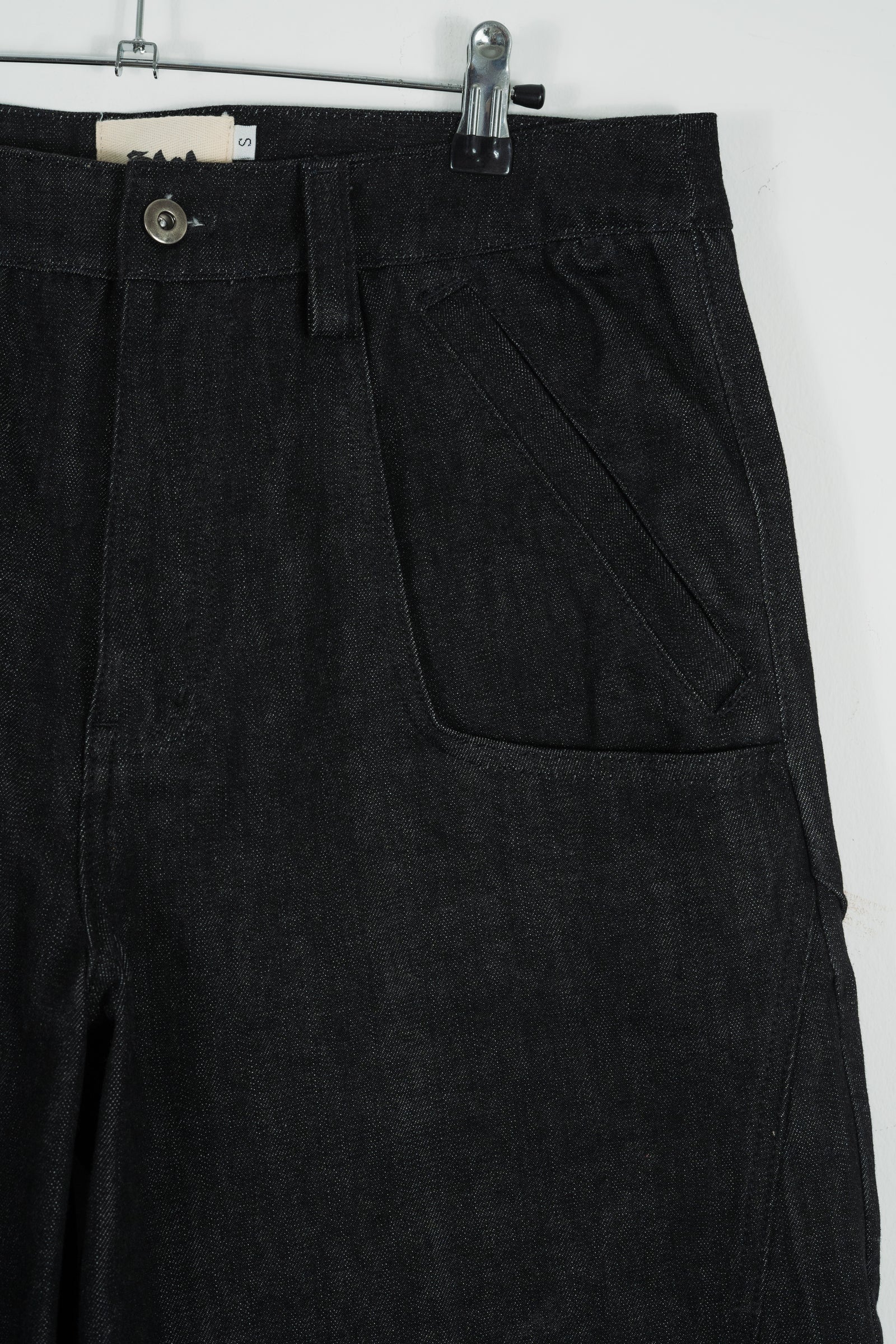 DUAL POCKET SELVEDGE DENIM SHORTS