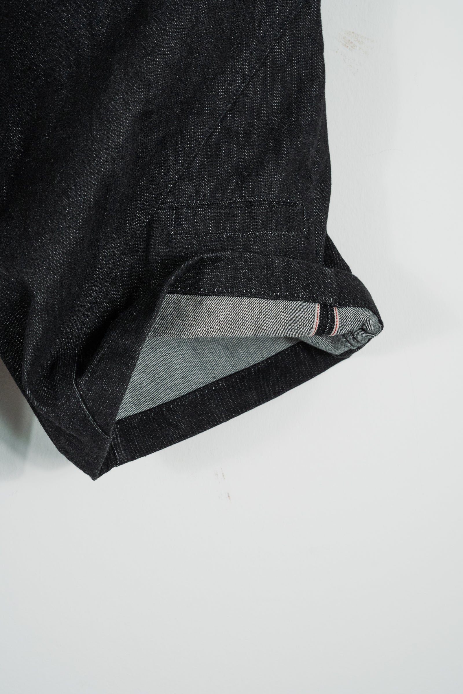 DUAL POCKET SELVEDGE DENIM SHORTS