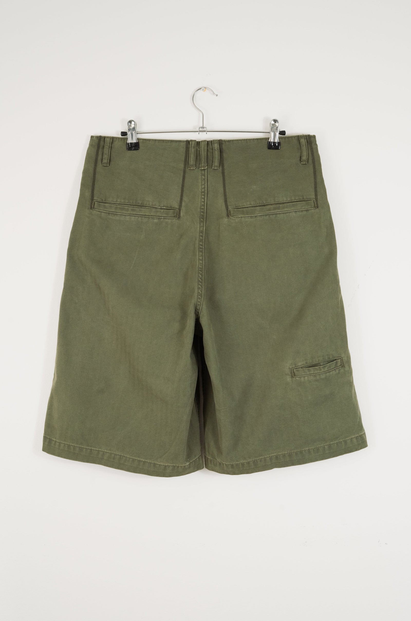 HERRINGBONE PLEATED SHORTS - MOSS